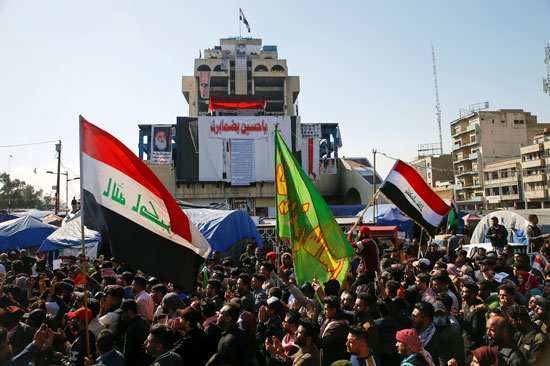 علم-العراق-بالمظاهرات