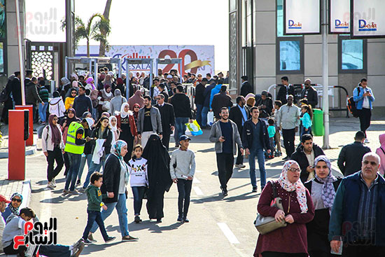 الجمهور يودع معرض الكتاب