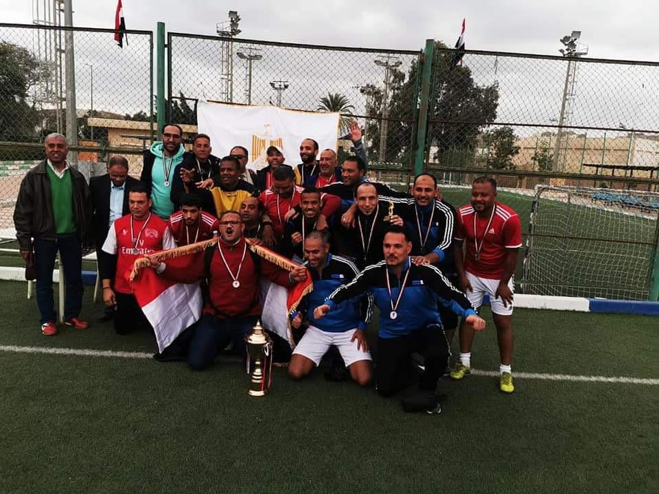 وزير التموين يكرم  أعضاء  اللجنة الرياضية بالوزارة (1)