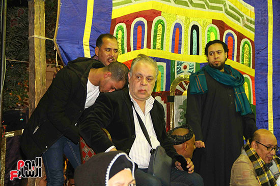 الفنان أشرف زكى فى مولد السيدة نفيسة الفنان أشرف زكى فى مولد السيدة نفيسة