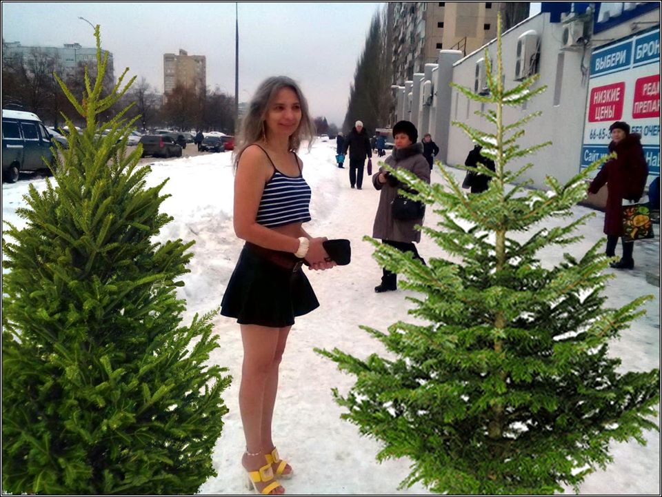 Женщина ходит всю зиму в летней одежде в тольятти