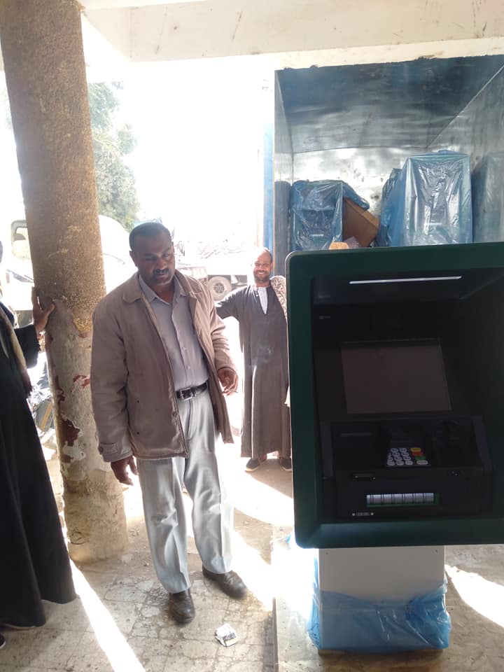 تركيب 5 ماكينات ATM جديدة في قرى مدينة إسنا لخدمة الأهالي (2)