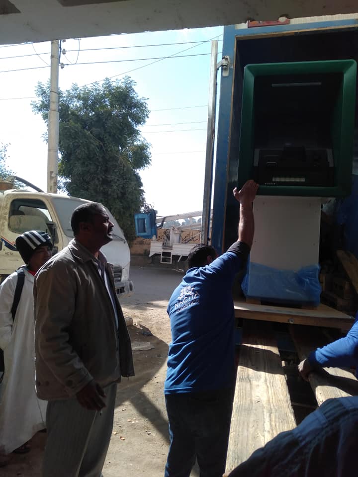 تركيب 5 ماكينات ATM جديدة في قرى مدينة إسنا لخدمة الأهالي (3)