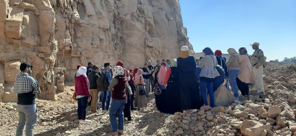 شاهد مشاركة طلاب جامعة الأقصر في ورشة عمل الجمعية الجيولوجية المصرية بأسوان (3)