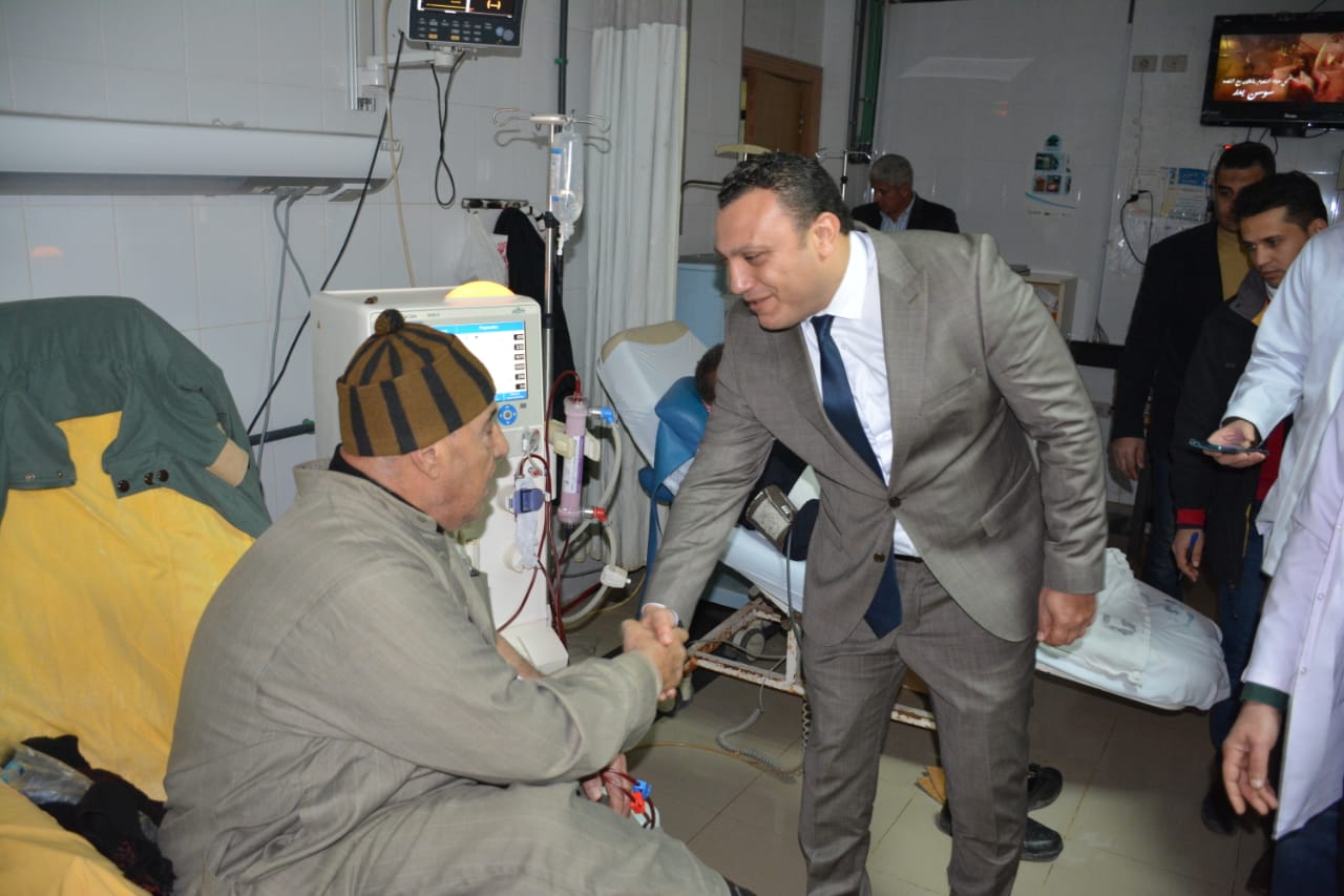 جانب من زيارة نائب محافظ الدقهلية لمستشفى طلخا ونبروه (3)