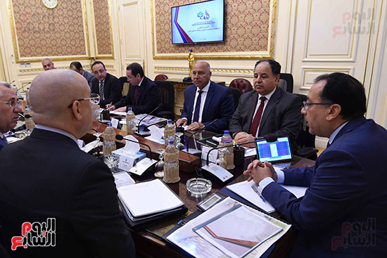 رئيس الوزراء يتابع تنفيذ مشروع استصلاح وتنمية الـ1.5 مليون فدان (3)