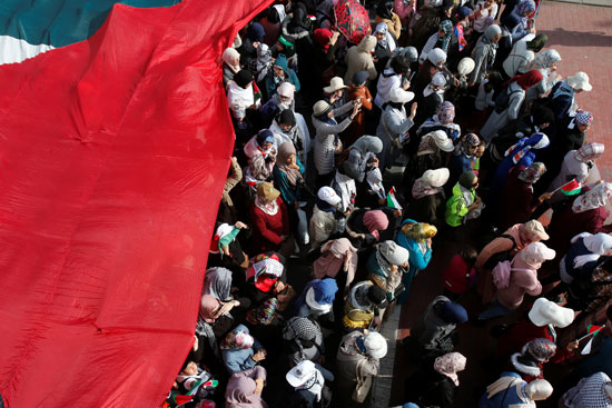 الألاف يشاركون فى مظاهرات بالمغرب