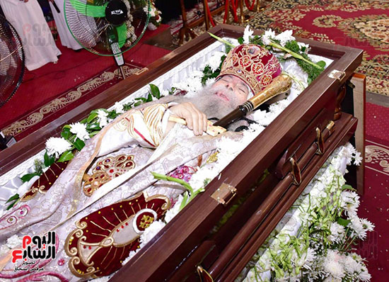 جنازة الانبا صرابامون اسقف ورئيس دير الانبا بيشوى العامر بوادى النطرون (16)