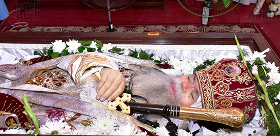 جنازة الانبا صرابامون اسقف ورئيس دير الانبا بيشوى العامر بوادى النطرون (15)