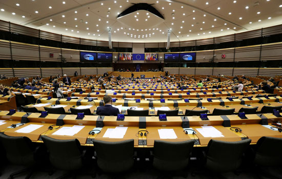 قاعة البرلمان الأوروبى ببروكسل خالية