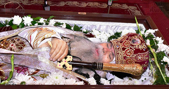 جنازة الانبا صرابامون اسقف ورئيس دير الانبا بيشوى العامر بوادى النطرون (4)