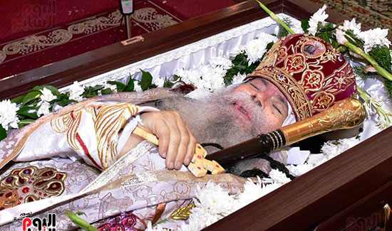 جنازة الانبا صرابامون اسقف ورئيس دير الانبا بيشوى العامر بوادى النطرون (12)