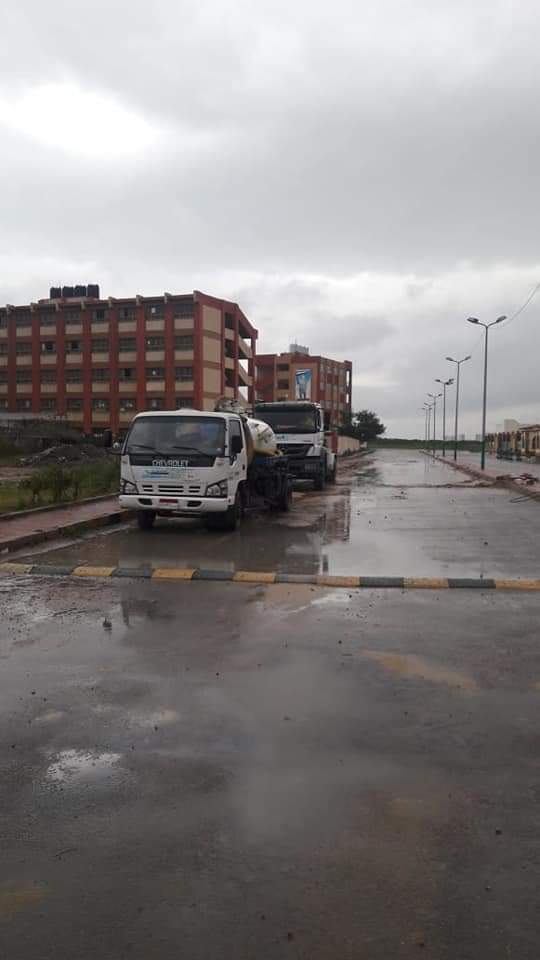  احياء الاسكندرية تكثف اعمال نزح مياه الامطار (5)