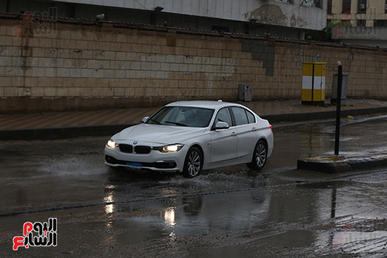 القيادة تحت المطر (9)