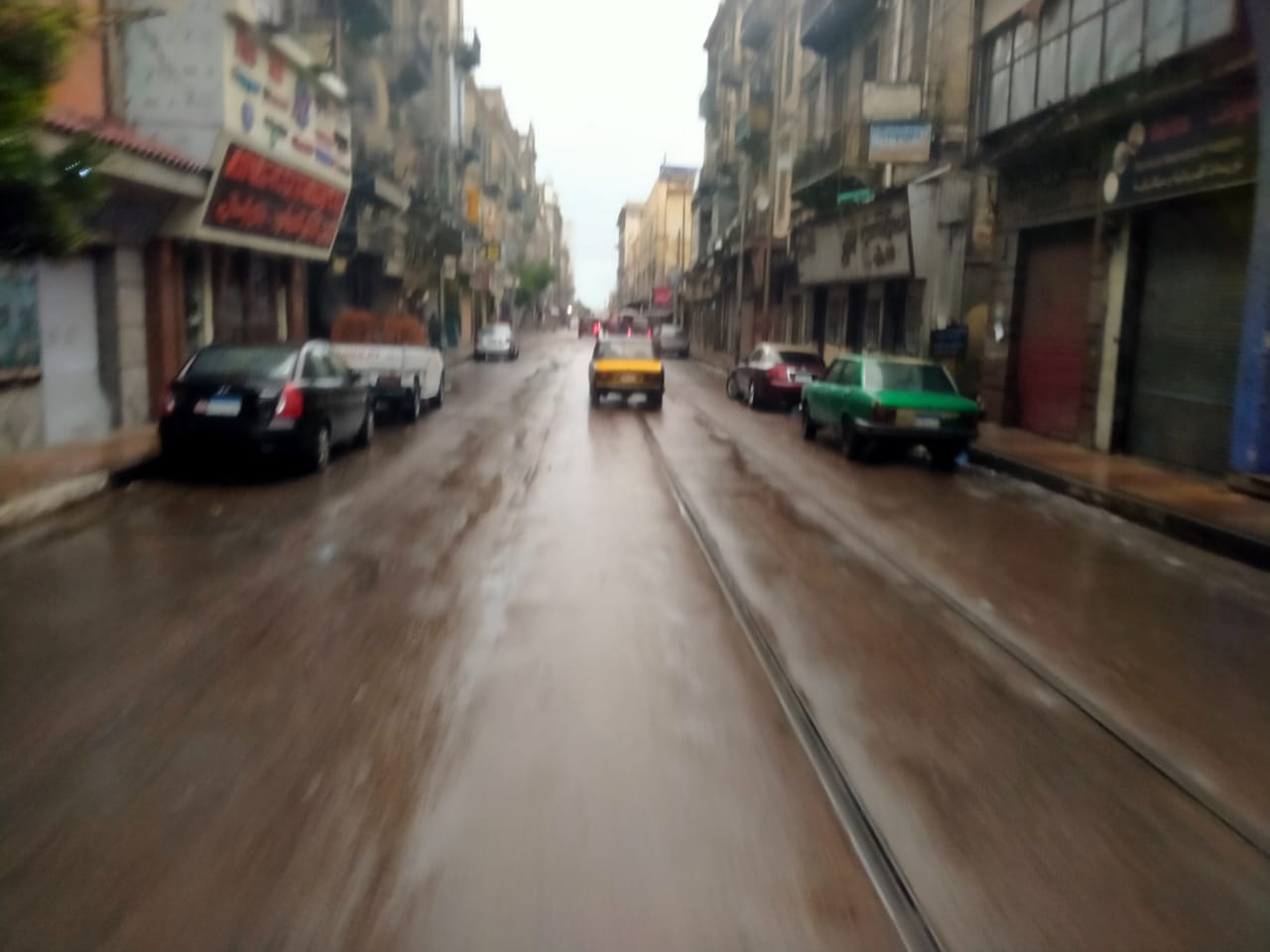 محافظ الإسكندرية يتابع حالة الطقس ميدانيا (7)
