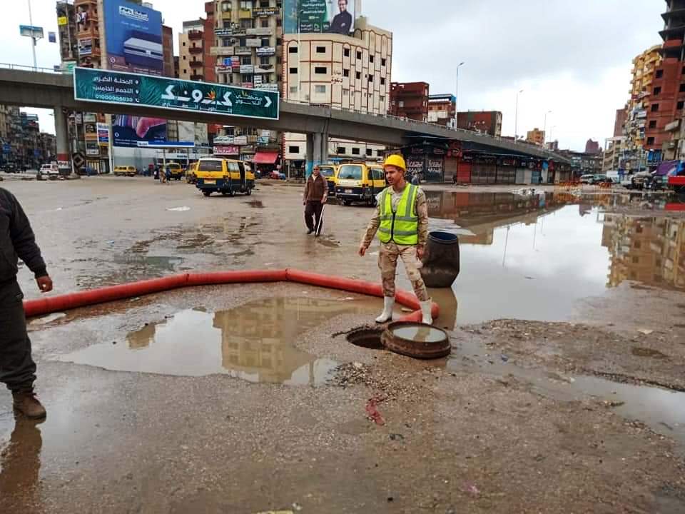 المحافظون وعمال المياه والصرف والأحياء كعب داير لرفع مياه الأمطار من الشوارع (3)