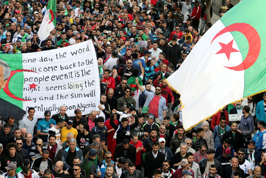 الاحتجاج فى الجزائر