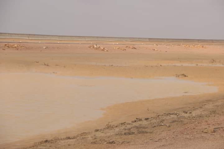 محافظ جنوب سيناء يتفقد آثار السيول (4)