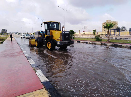 شفط مياه الأمطار من الشوارع (9)