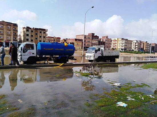 شفط مياه الأمطار من الشوارع (5)