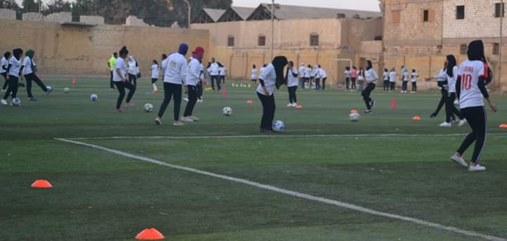 فريق كرة القدم النسائية بمركز شباب البرجاية بالمنيا (6)