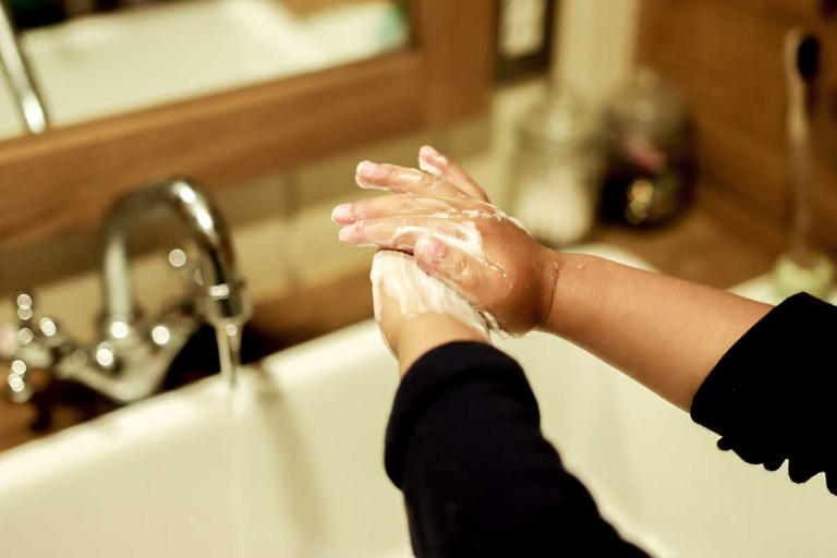 127-120043-trick-washing-kids-coronavirus-hands-4