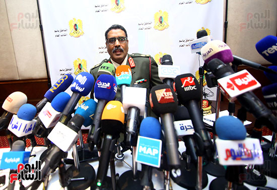 اللواء أحمد المسماري المتحدث الرسمي باسم الجيش الليبى (2)