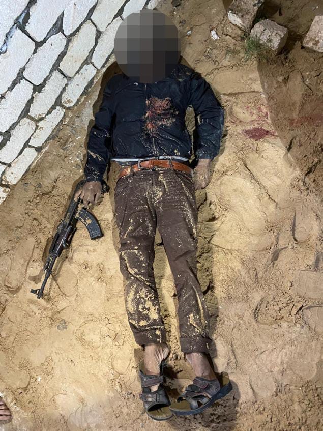 مصرع 6 عناصر إرهابية بحوزتهم أسلحة ومتفجرات بشمال سيناء (5)