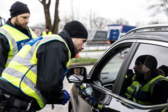 انتشار رجال الشرطة الألمانية على الحدود مع الدنمارك