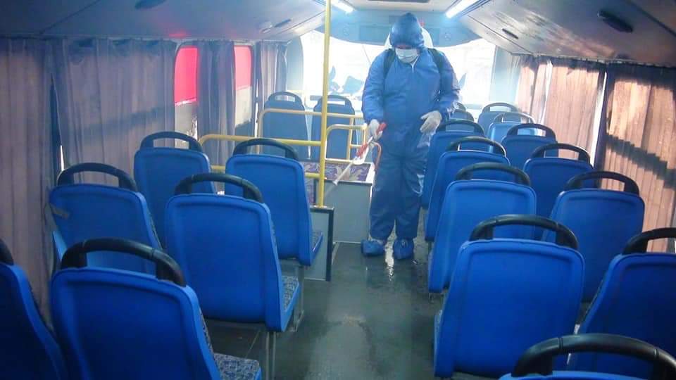 حملات تعقيم لأتوبيسات النقل العام بالقاهرة  (6)