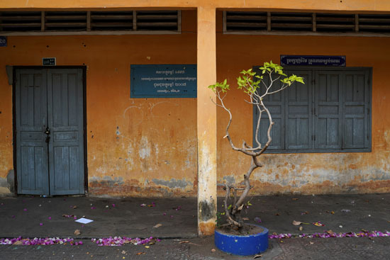 مدرسة-فارغة-فى-كمبوديا