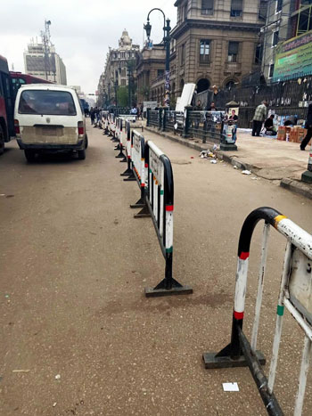 وضع حواجز حديدية بمحيط نقابة المحامين (7)