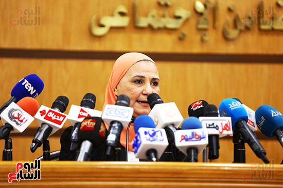 نيفين القباج وزيرة التضامن الاجتماعى  خلال المؤتمر