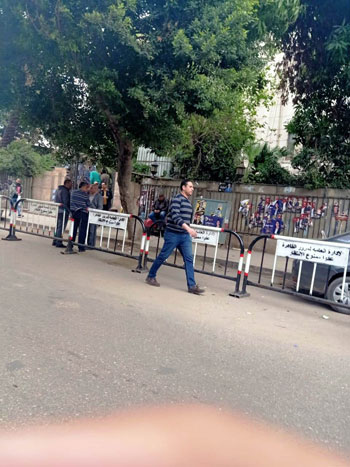 وضع حواجز حديدية بمحيط نقابة المحامين (1)