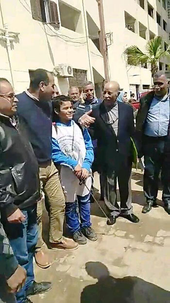 حملة شعبية فى بلبيس لتطهير المنشآت من كورونا (5)