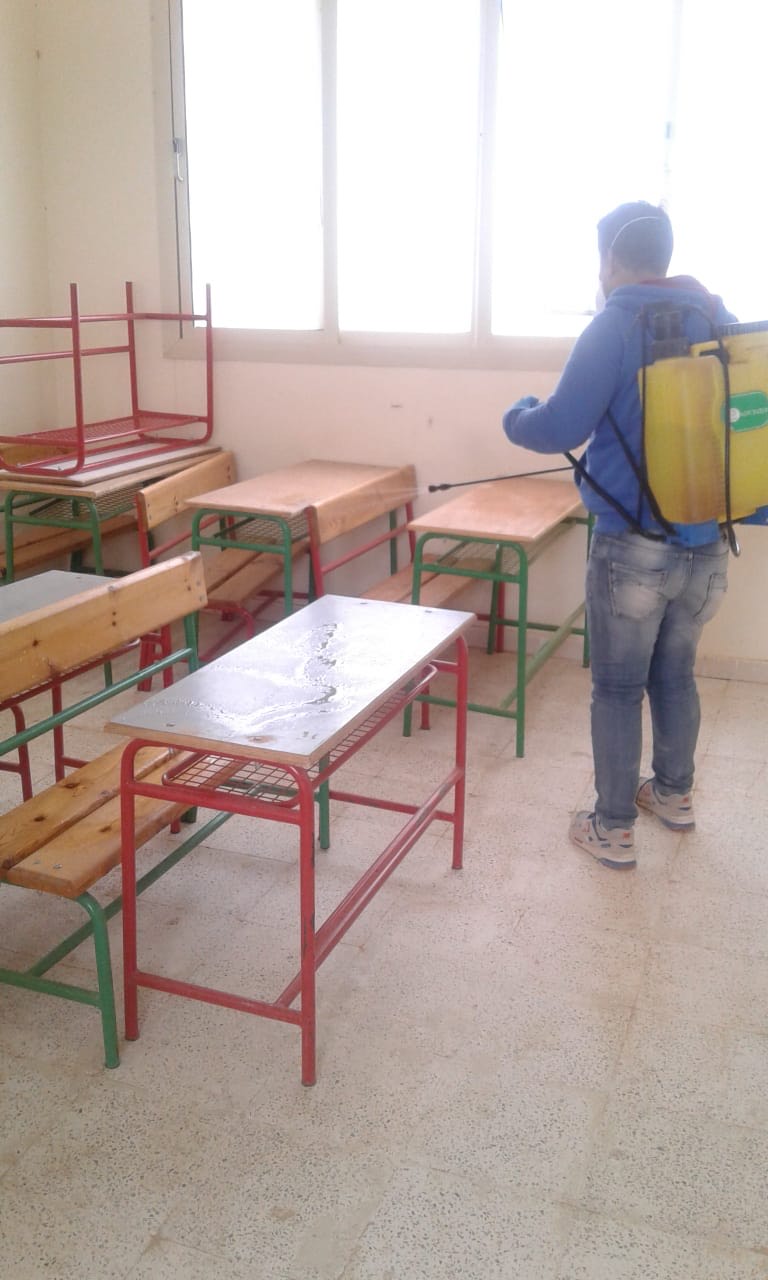 حملة تطهير وتعقيم للمدارس والمنشآت التعليمية فى وسط سيناء (7)
