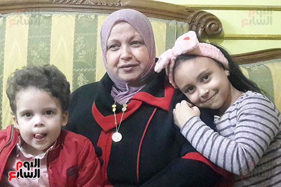 الأم المثالية ببورسعيد تتوسط أبناءها وأحفادها (13)