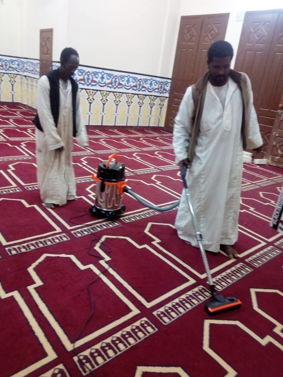 تطهير المساجد بالبحر الاحمر (7)