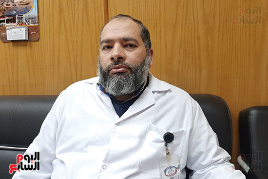 الدكتور-محمد-رشاد،-رئيس-قسم-الأطفال-والحضانات--بمستشفي-المبرة