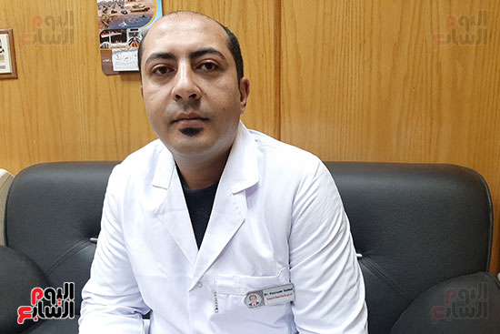 الدكتور-حسام-حلمي،-إخصائي-تخدير-بمستشفي-المبرة