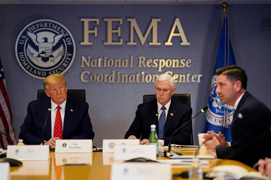 ترامب-يترأس-اجتماع-وكالة-إدارة-الطوارئ-الفيدرالية
