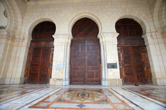 مسجد مغلق بالجزائر
