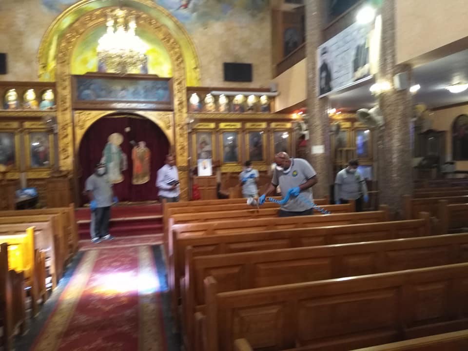تعقيم كنيسة العذراء مريم بمدينة القصير للوقابة من كورونا (3)