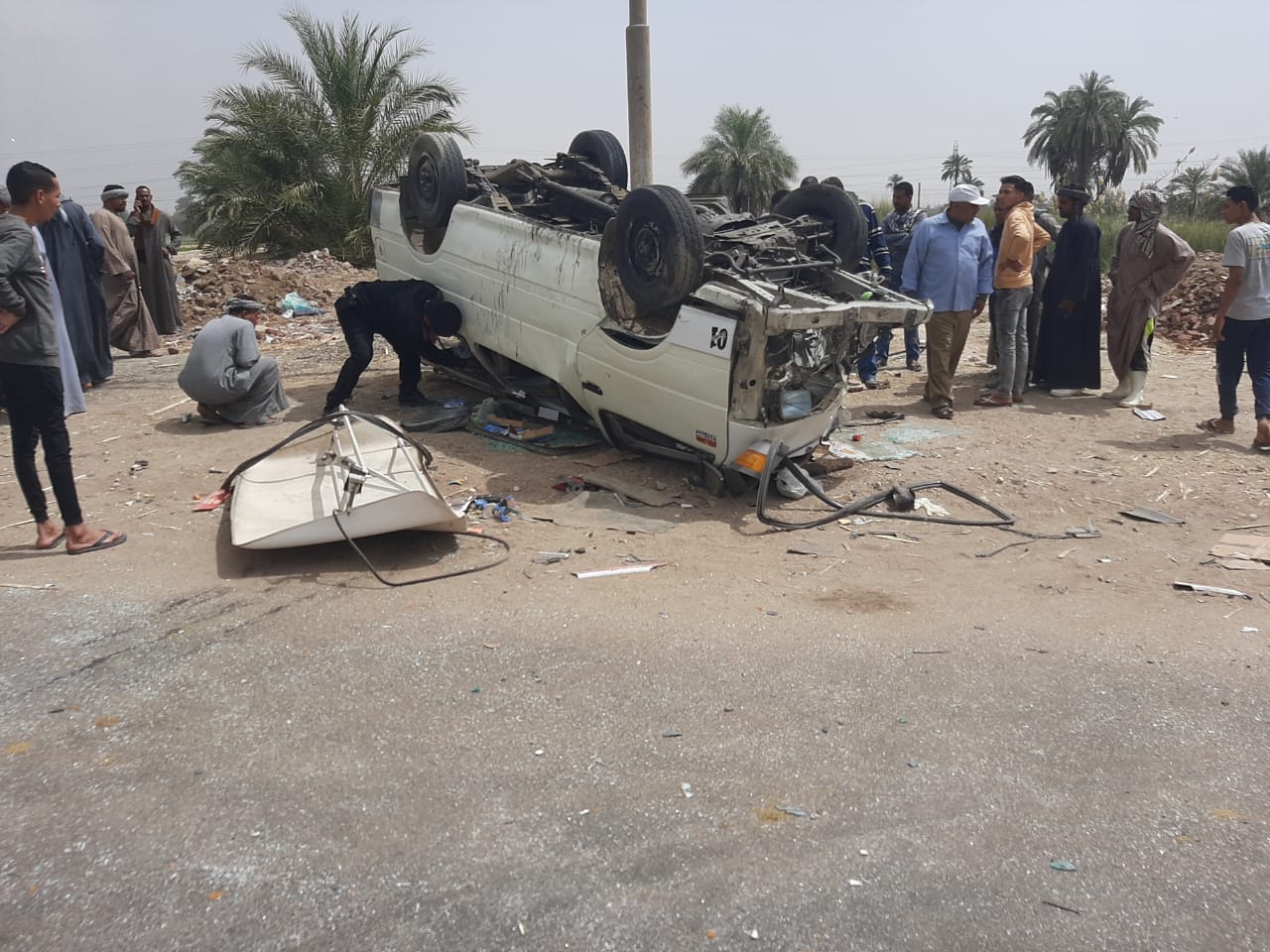 مصرع مواطن وإصابة 5 آخرين فى إصطدام ميكروباص بسيارة نقل