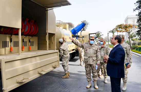 الرئيس-السيسى-يتابع-اجراءات-القوات-المسلحة-لمجابهة-فيروس-كورونا-(1)
