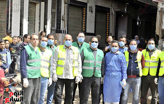 محافظ الجيزة وأبو العينين ينفذان مسحا شاملا لتطهير وتعقيم الشوارع والميادين (3)