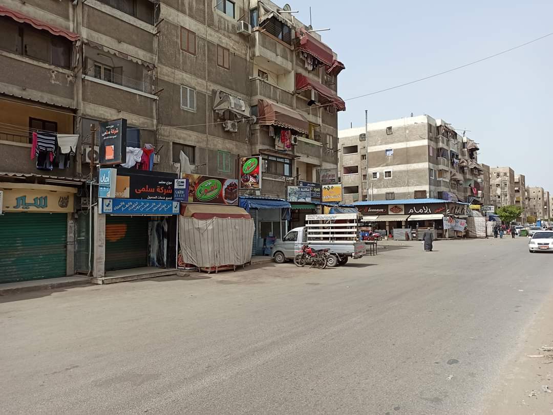 خلو شوارع مدينة بورسعيد من المواطنين وإغلاق محال (1)