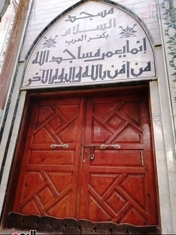 غلق أبواب المساجد  (14)