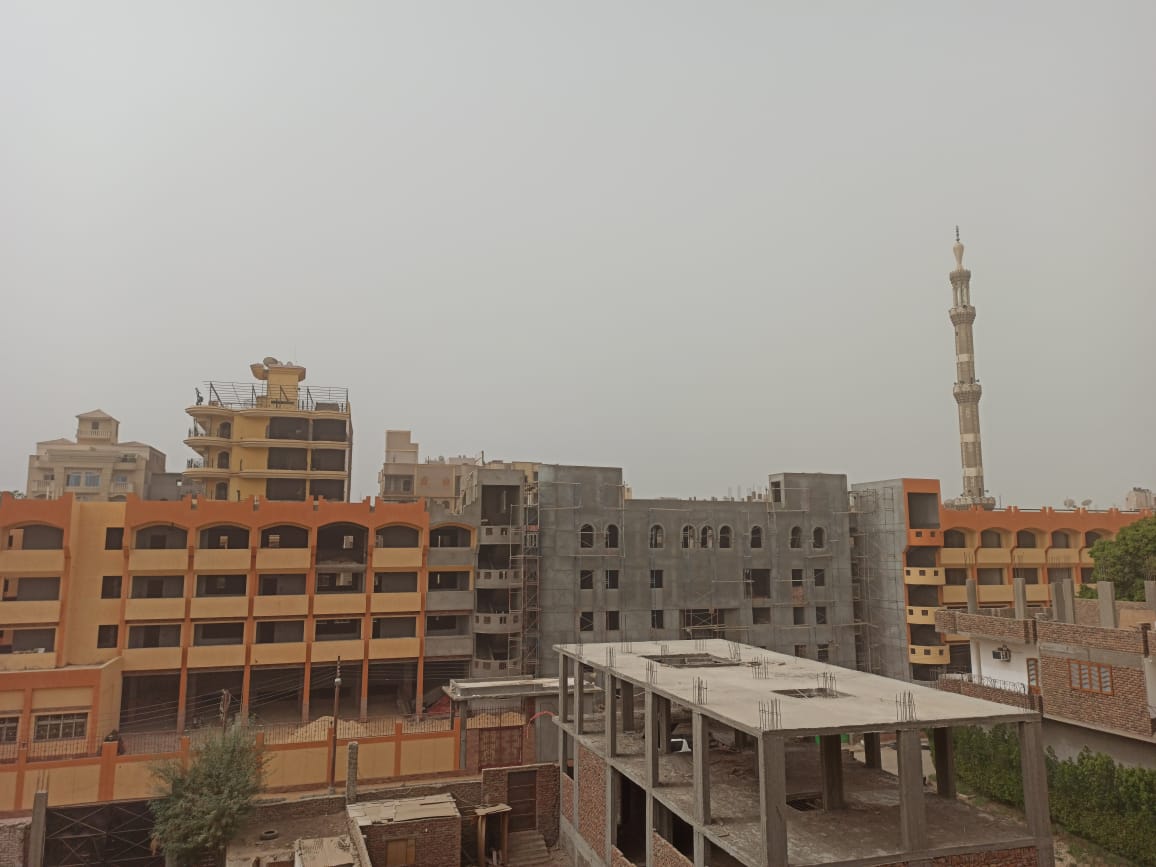 1عاصفة ترابية خفيفة تضرب محافظة الأقصر وإنخفاض مستوى الرؤية