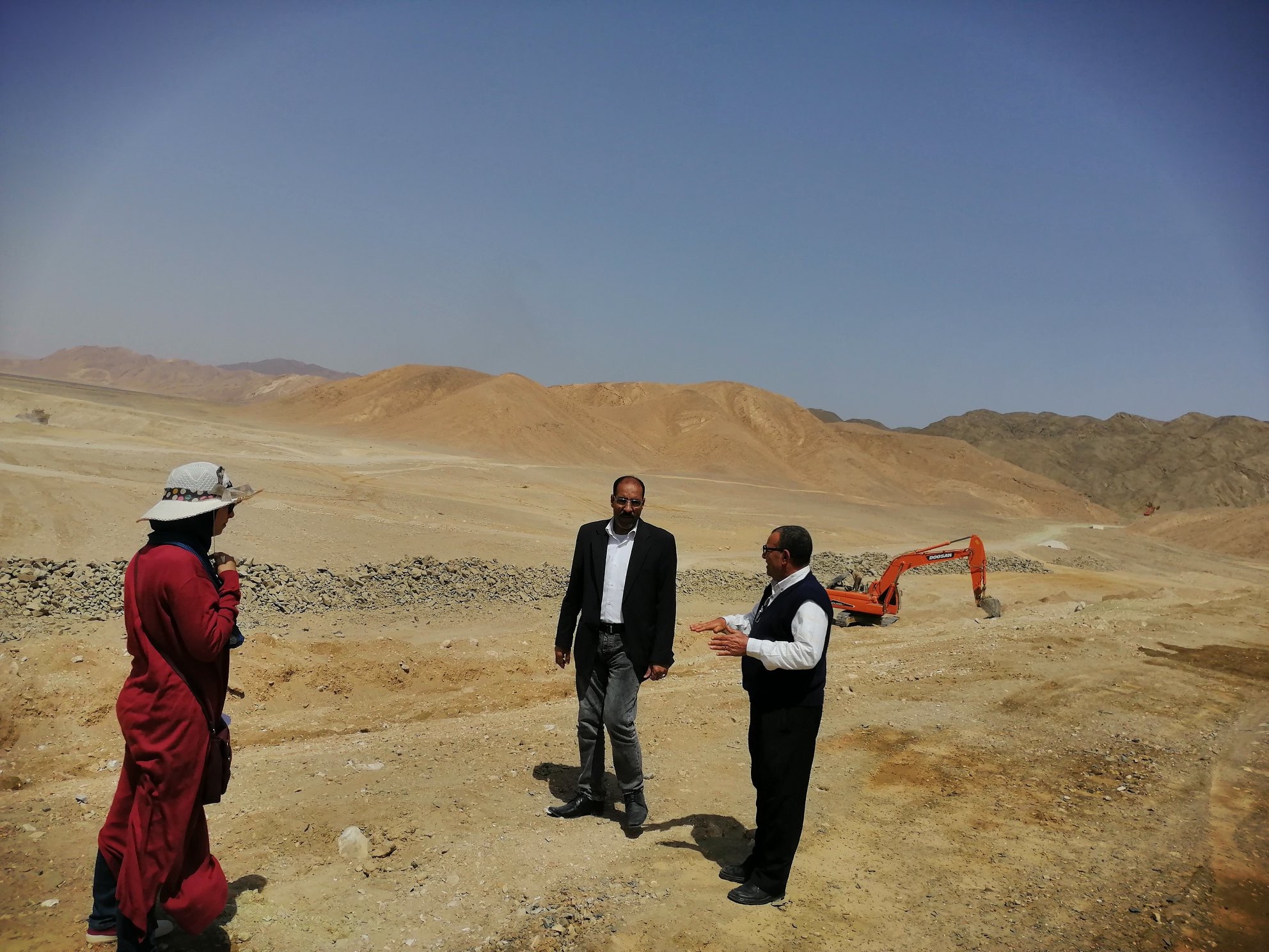 جولة رئيس الإدارة المركزية للمياه الجوفية بسيناء والصحراء الشرقية  (3)